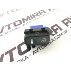 Кнопка центрального замка Skoda Octavia A5 1Z0962125A